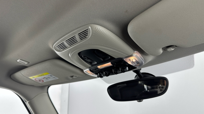 MINI Hatchback 1.5 Cooper Classic 5dr Petrol Hatchback